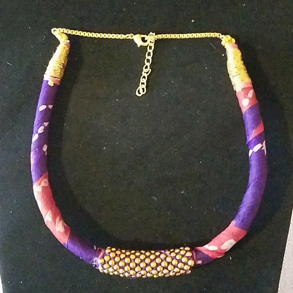 Handmade choker necklace - Picture 2 of 3